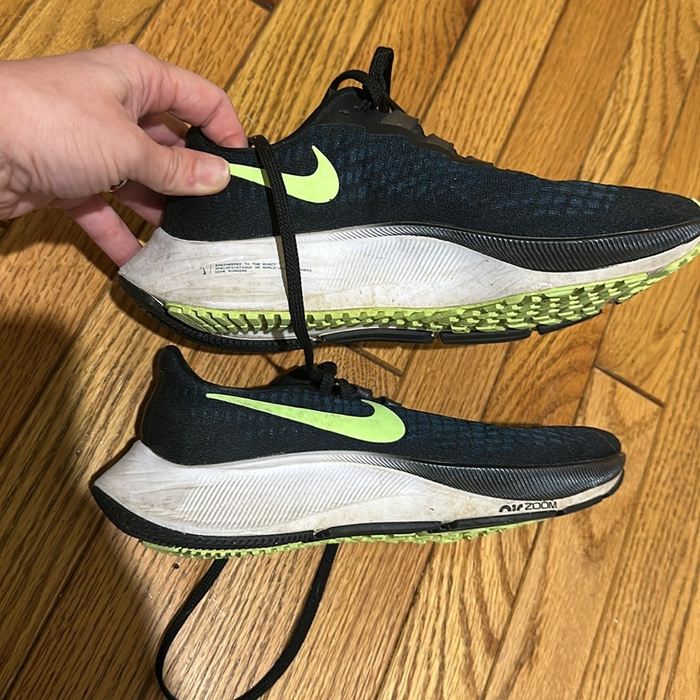 Gently used women’s Nike Air Zoom Pegasus size 8